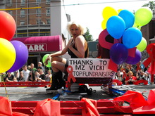 Mike_Teal/2009_0725Pride20090059.JPG